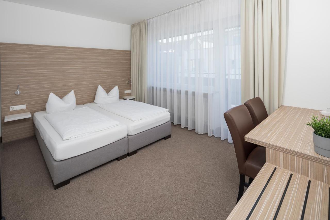 Hotel Zeppelin - Das Original ฟรีดริชส์ฮาเฟน ภายนอก รูปภาพ