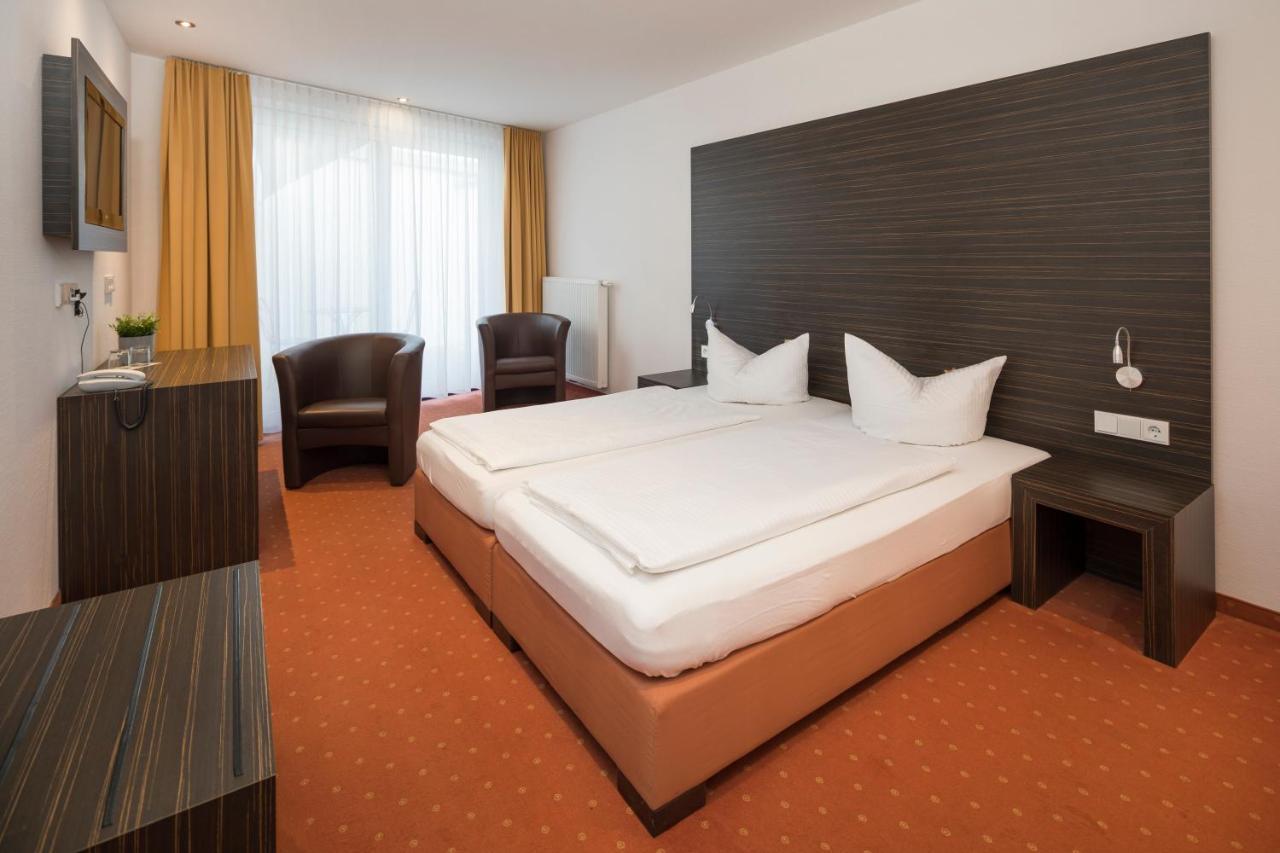 Hotel Zeppelin - Das Original ฟรีดริชส์ฮาเฟน ภายนอก รูปภาพ