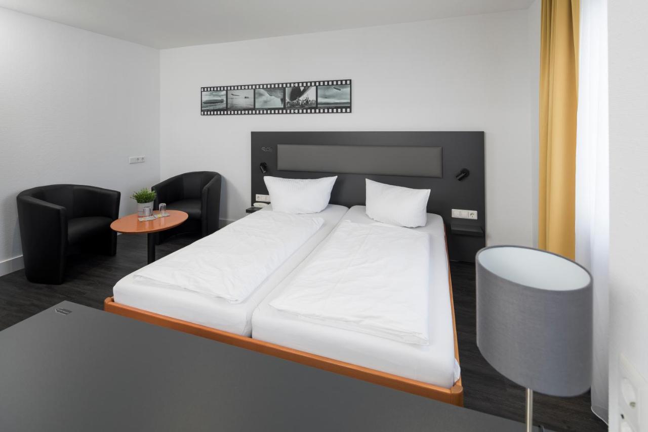 Hotel Zeppelin - Das Original ฟรีดริชส์ฮาเฟน ภายนอก รูปภาพ